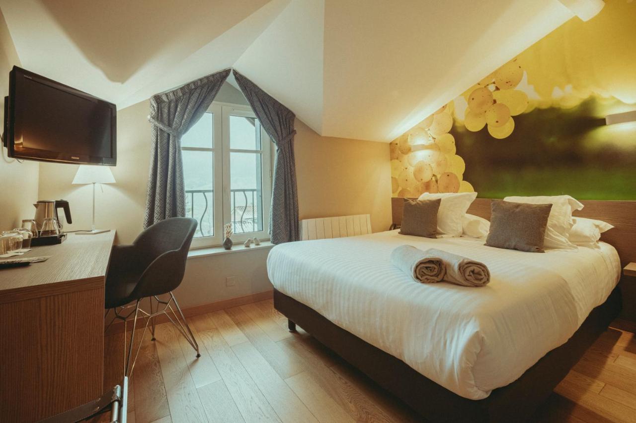 Auberge De Clochemerle, Spa Privatif & Restaurant Gastronomique Vaux-en-Beaujolais Room photo